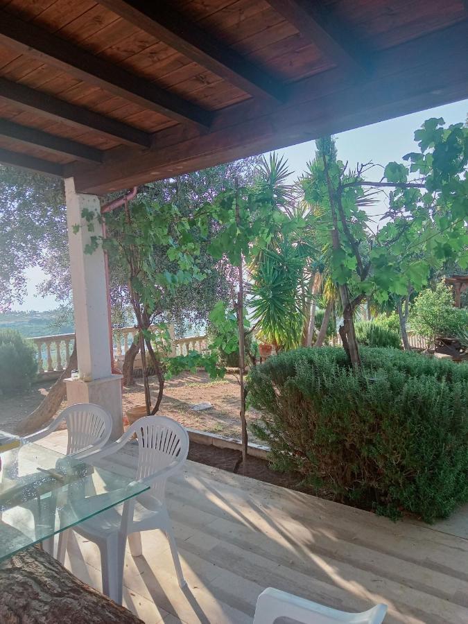 Casa Vacanze Del Carrubo Vieste Exterior foto